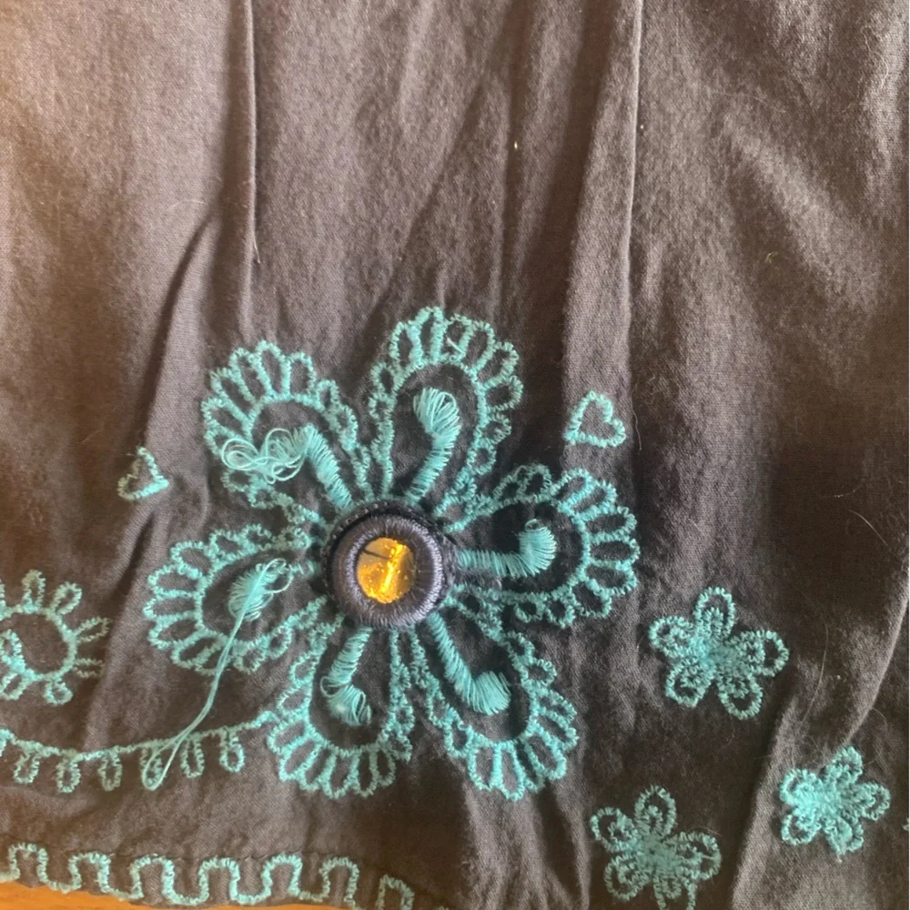 Old Navy Embroidery Flowers Cotton Blue Tank‎ Top Girls Medium Preloved